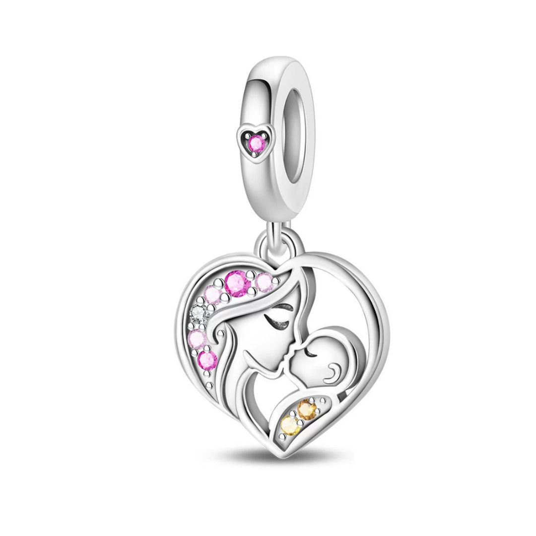 Charm mom kiss