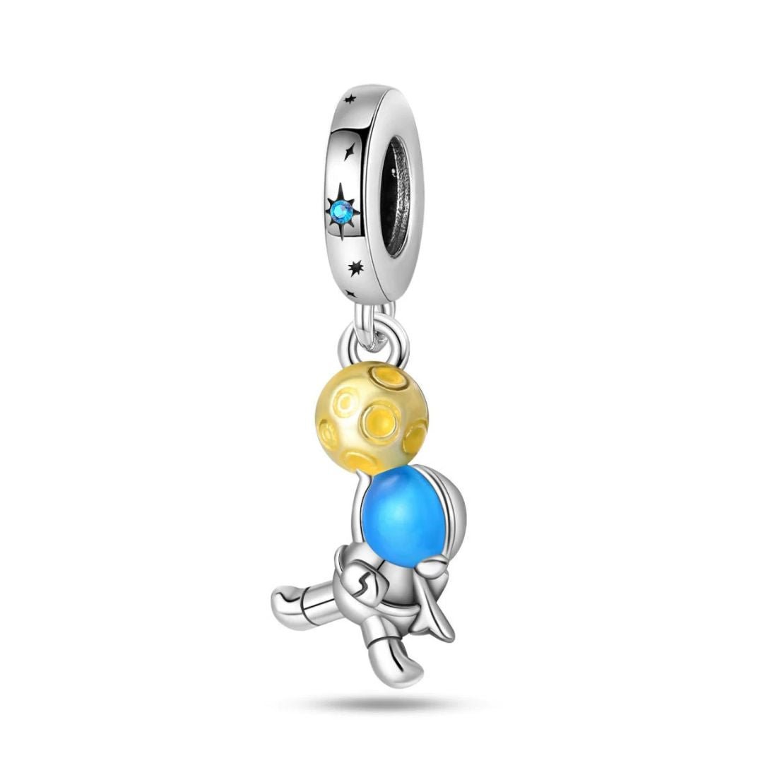 Charm misIón en la luna