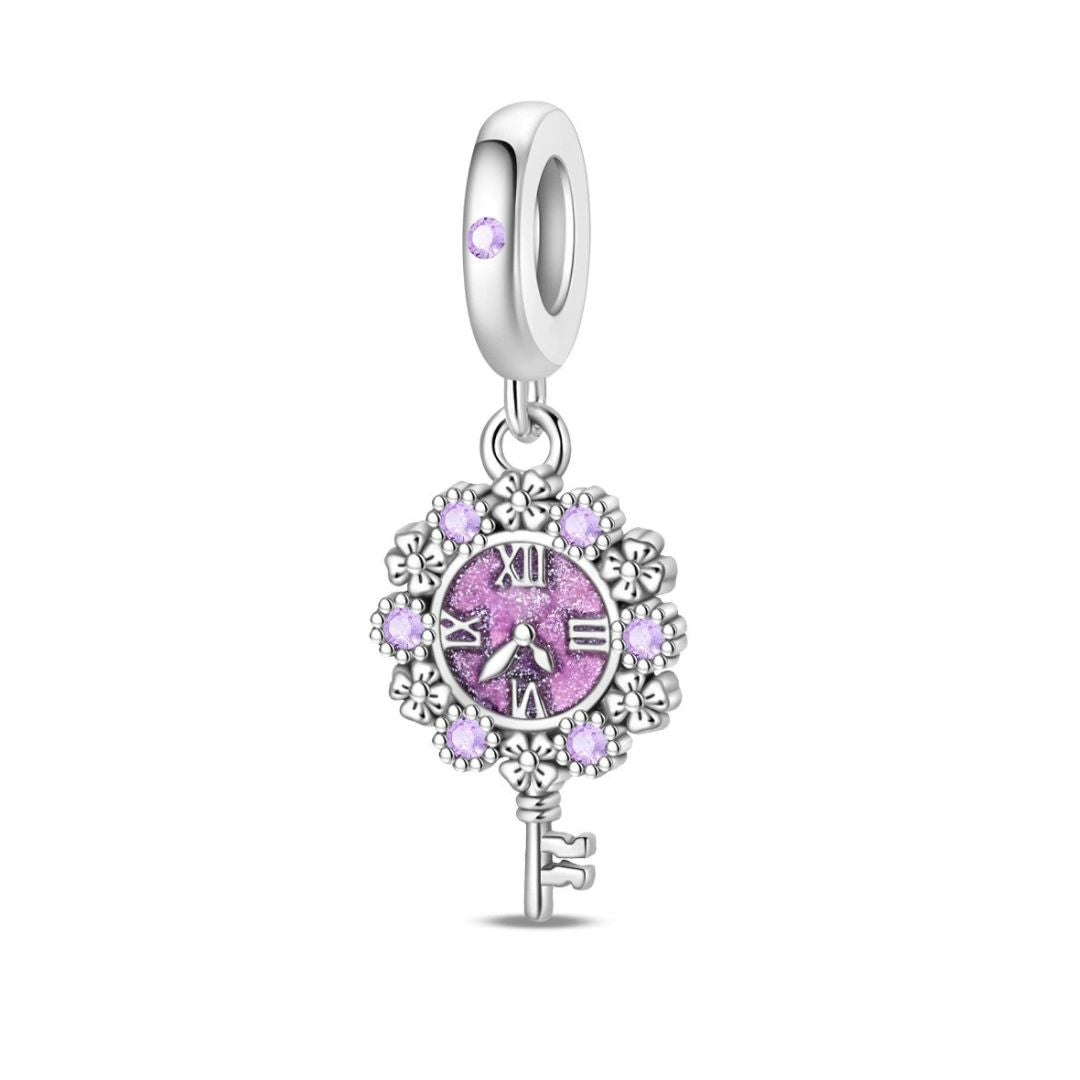 Charm llave del tiempo